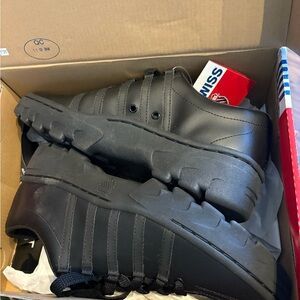 K-Swiss Men's Black Low Sneakers